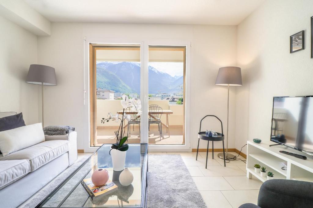 Modern apartment close to Martigny train station - 2