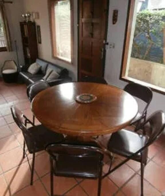 Casa cómoda en buena ubicación - 2