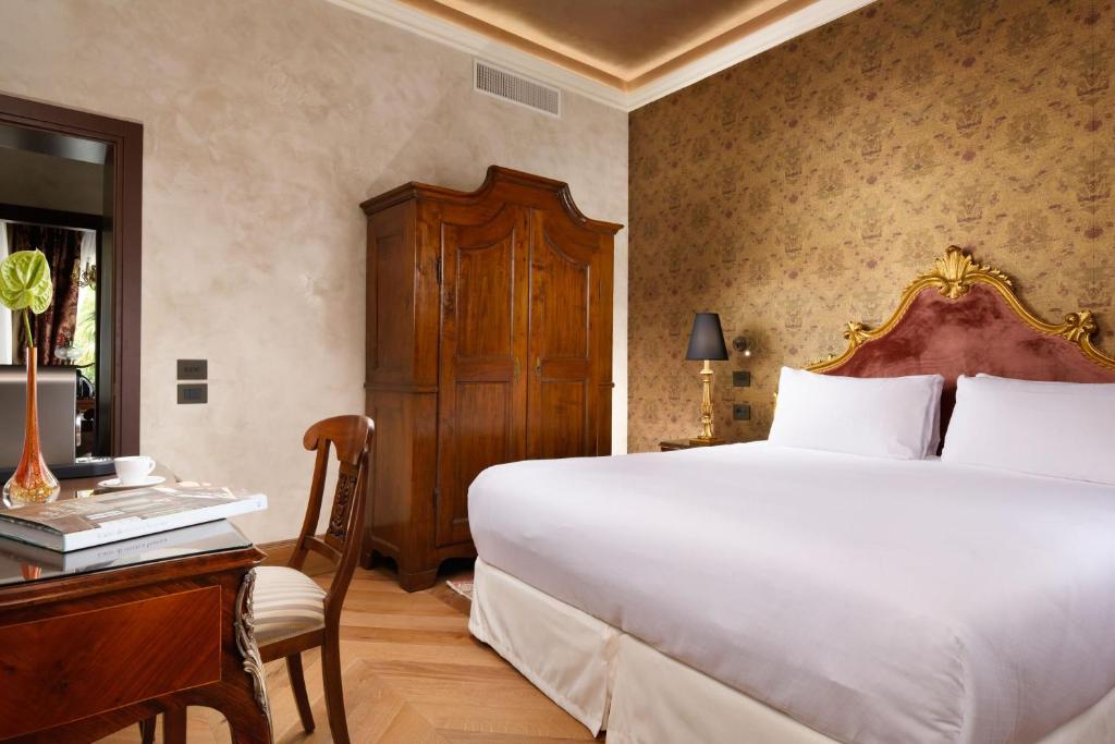 Empress Theodora Apartments - 3