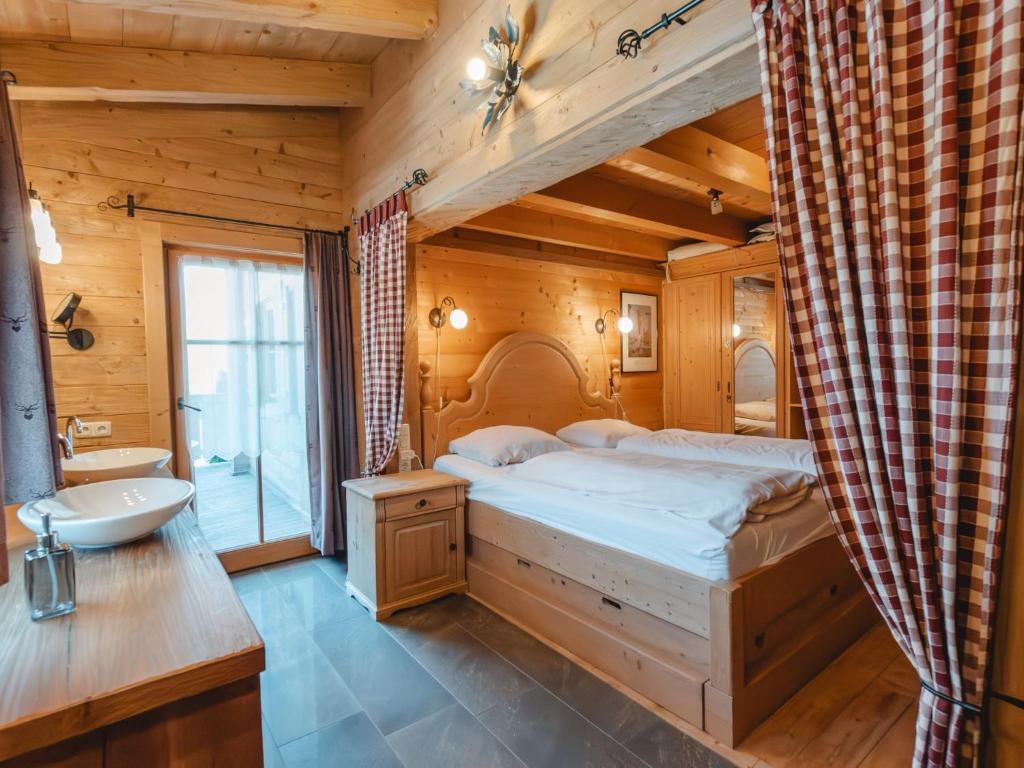 Chalet Königsleiten 3 by Interhome - 3