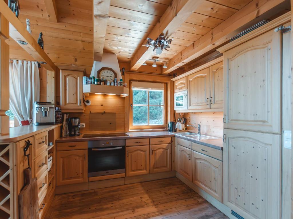 Chalet Königsleiten 3 by Interhome - 4