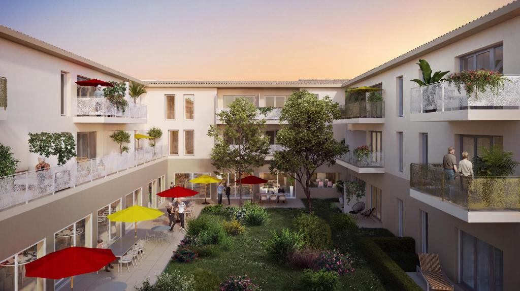 DOMITYS REGALECIA, Uzès