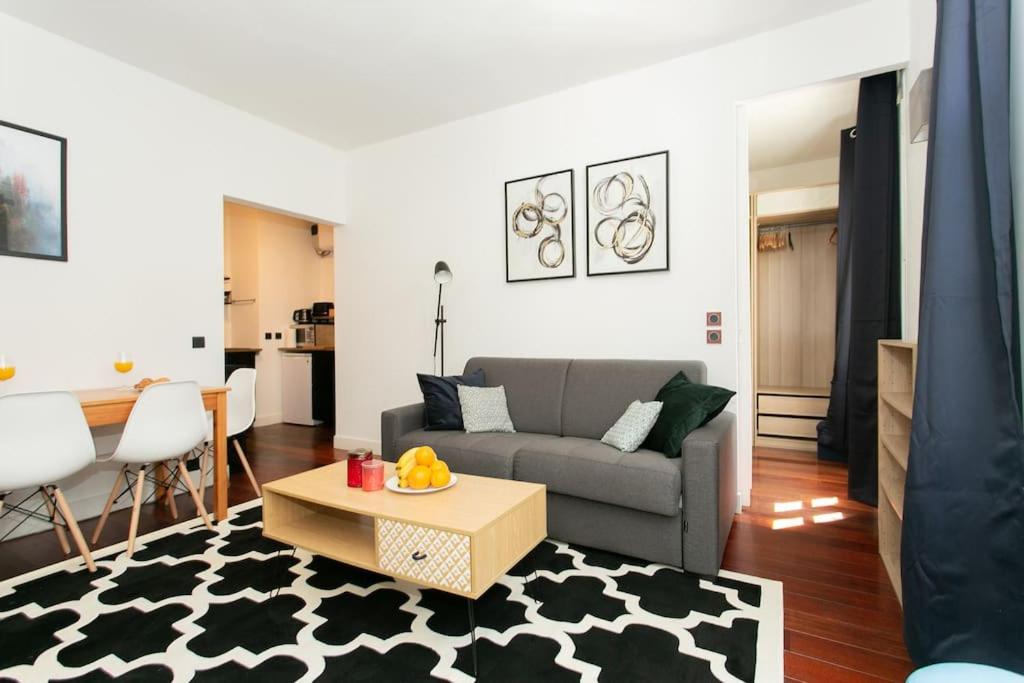 appartement trois pièces au cœur de Montmartre - 1