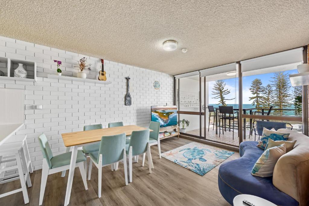 Avalon on Alex Beach 2 Bedroom Apartment, Alexandra Headland