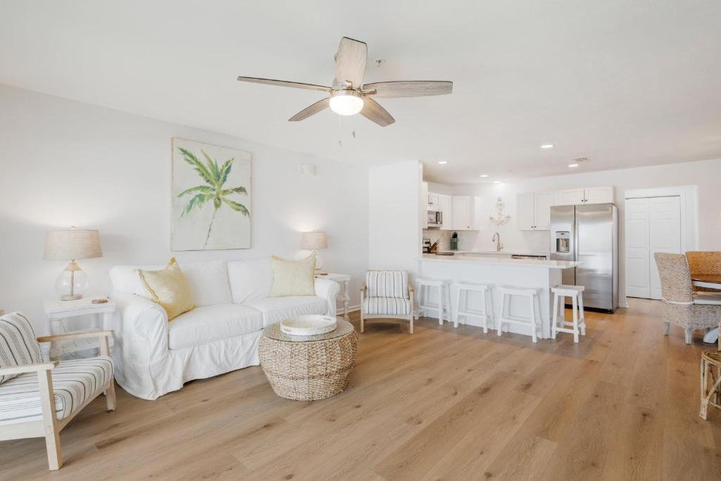 Sand Buckets Unit C, Ocean View Beach Townhouse, Mexico Beach