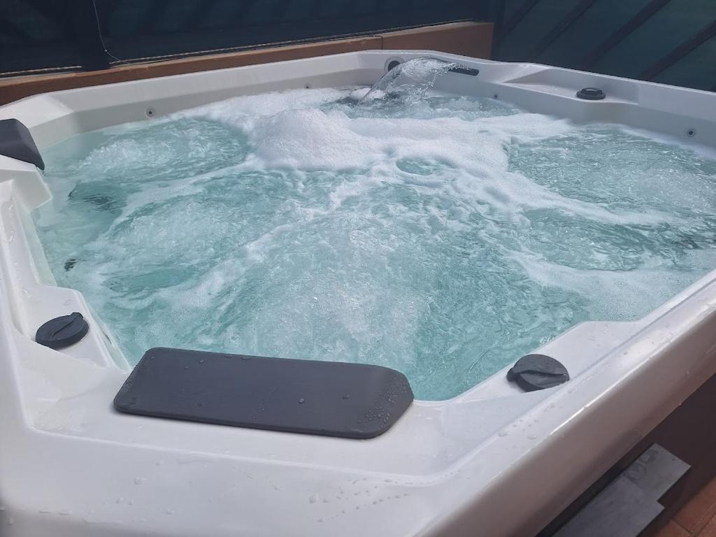 Villadunas - with Luxury Hot Tub and Tiki Roof Top Bar - 4