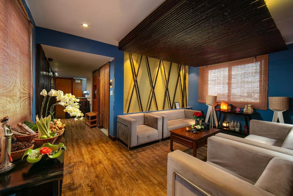 2. 오리엔탈 스위트..