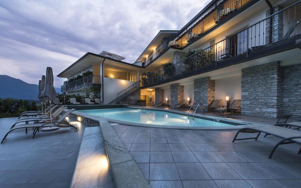 Hotel La Perla — Hotel in Tremezzo