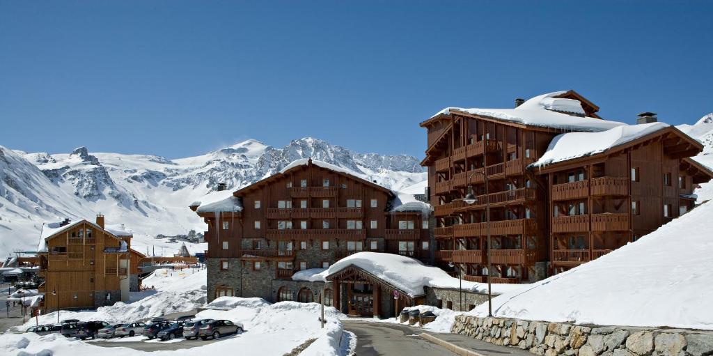 Exterior view, Residences Village Montana by Les Etincelles in Tignes