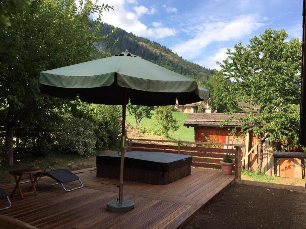 Spacieux T6 avec jacuzzi, sauna et jardin près des commerces et pistes au Grand-Bornand Village - FR-1-467-89 - 4