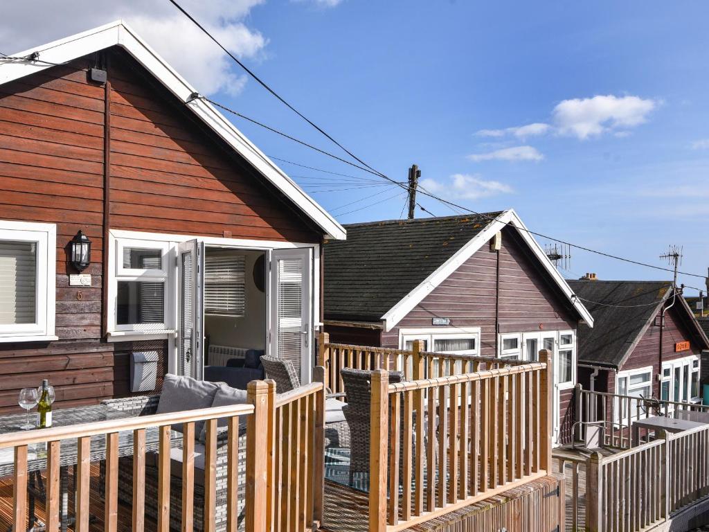 Marnie's Rest, Lyme Regis