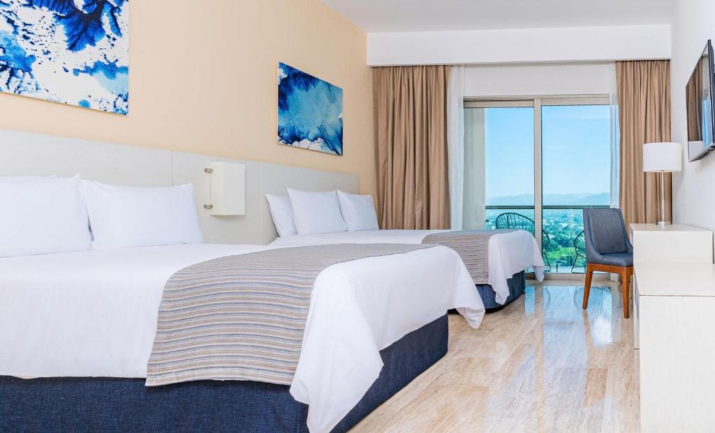 Krystal Vallarta - 2
