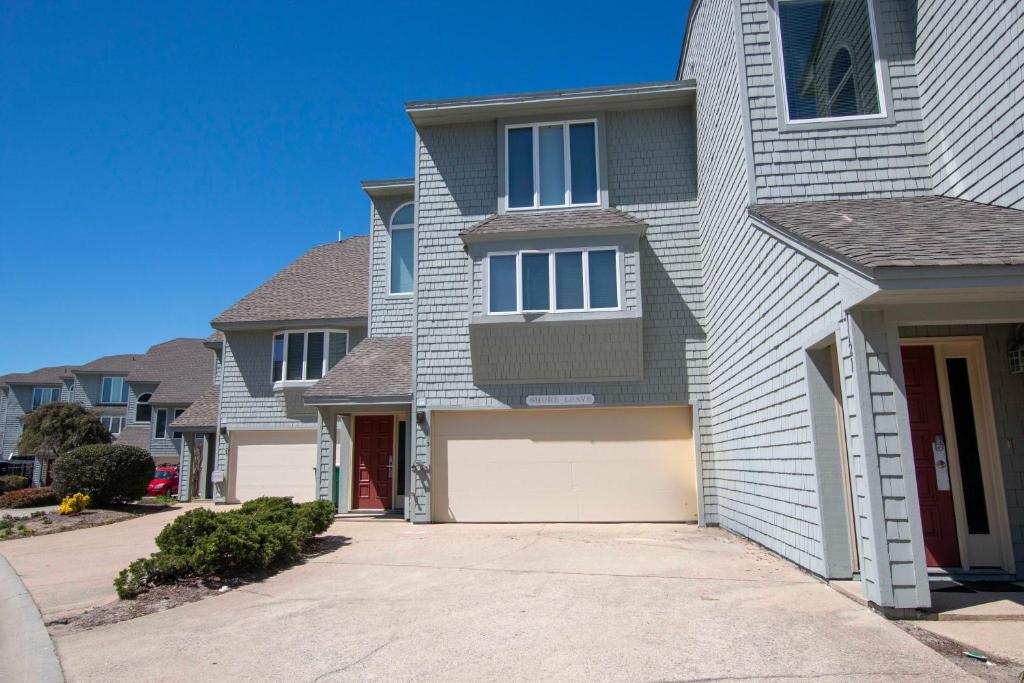 Oceanside, Community Pools, Community Tennis, close to beach, 606, Shore Leave, Corolla
