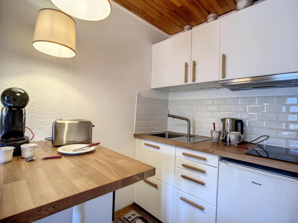 Appartement rénové proche pistes, balcon et commerces - FR-1-688-65 - 5