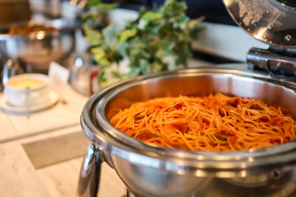 อาหารและเครื่องดื่ม