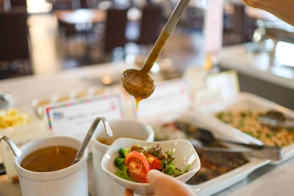 อาหารและเครื่องดื่ม