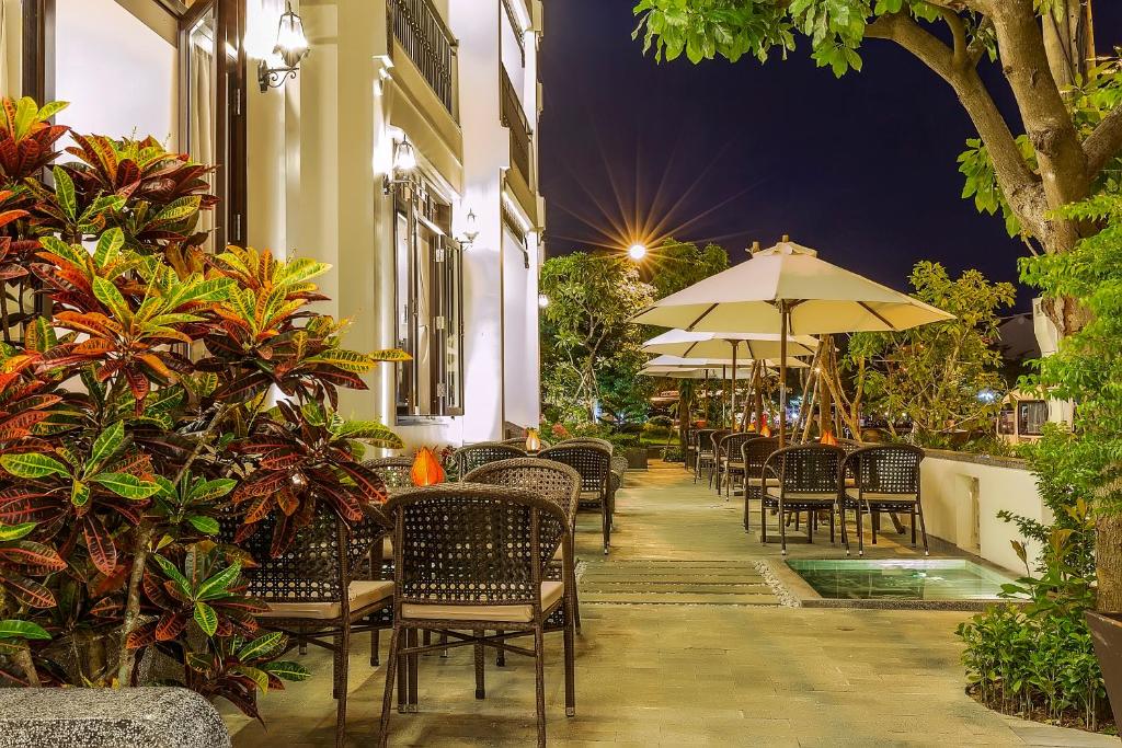 Khách sạn & Spa Laluna Hội An Riverside