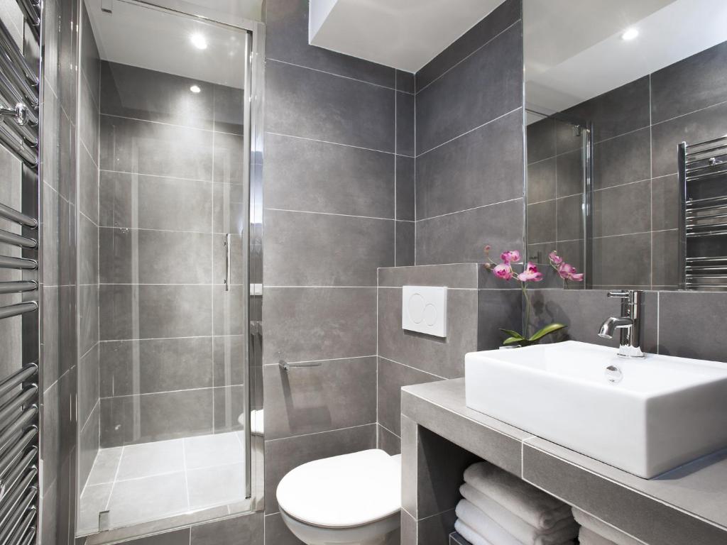 THE RESIDENCE - LUXURY 3 BEDROOM PARIS CENTER 3 photo