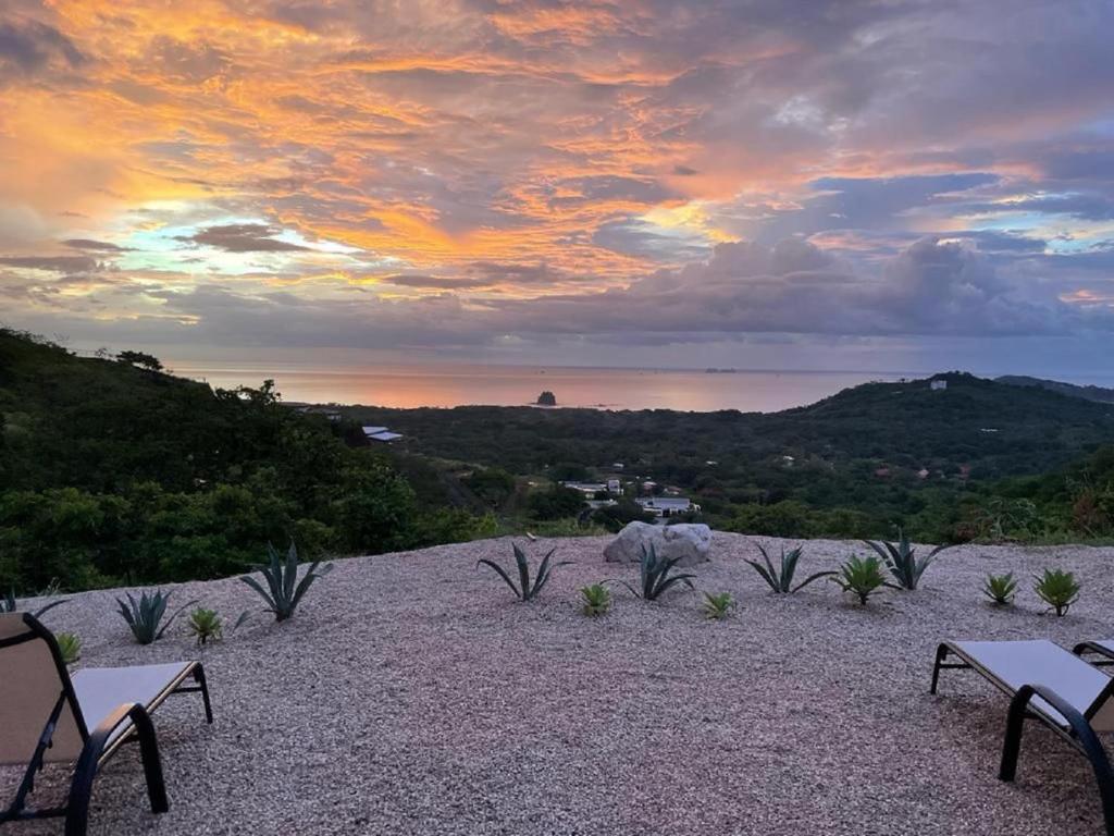 AYLA C - new, cozy Ocean view Studio in Flamingo, Playa Flamingo