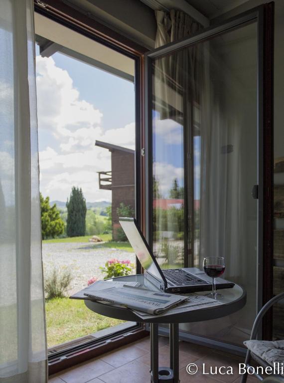 Ca'Luna Guest House (Mondovi) Deals, Photos & Reviews