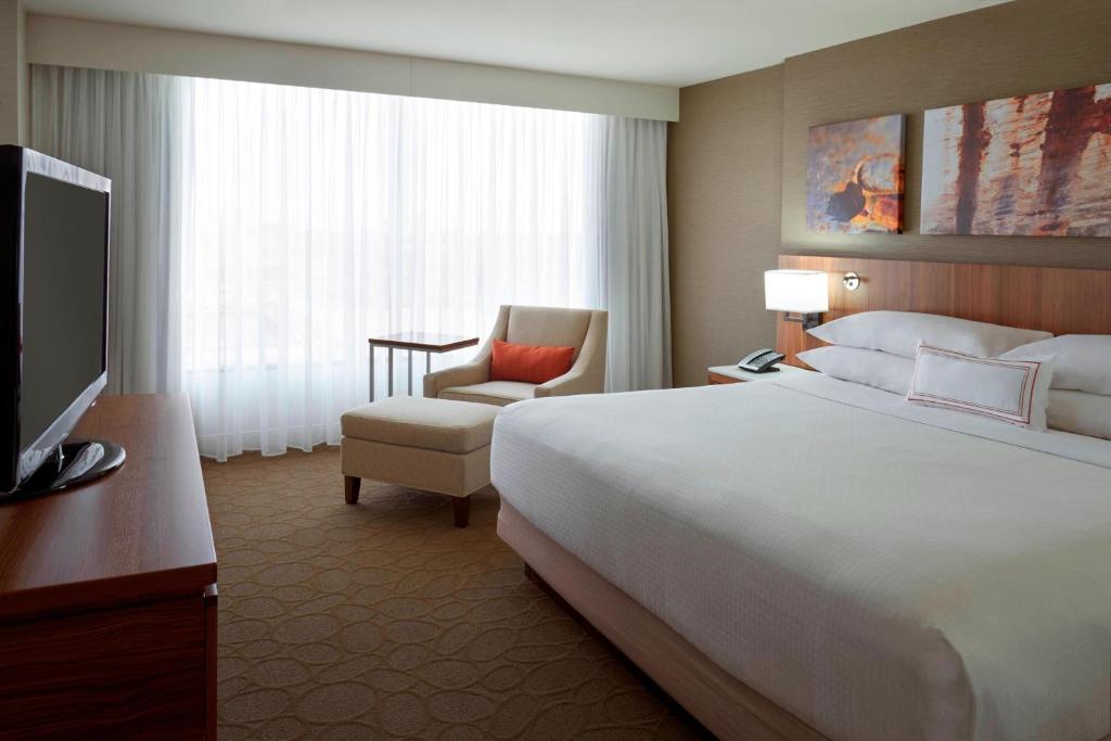 Toronto Delta Hotels by Marriott Toronto Airport & Conference Centre Additional
