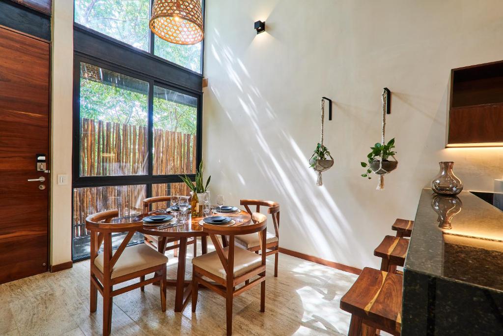 Dhalia - Private roof with pool & Beach Club Access - 2