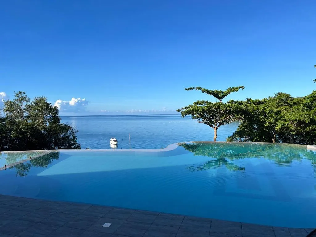 Virly’z Top View Resort, hotel in Tudela