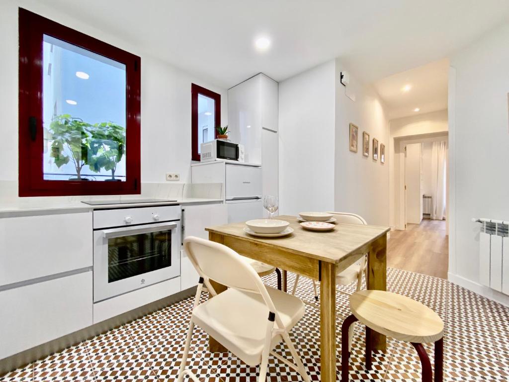 Puerta de Toledo VII - Apartamento de 2 dormitorios con Balcón - 2