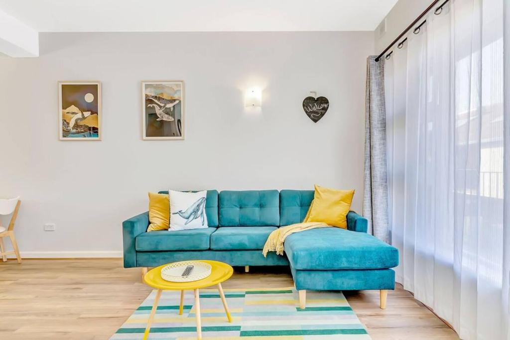 Adventure Awaits - Footsteps from West Beach, Adelaide