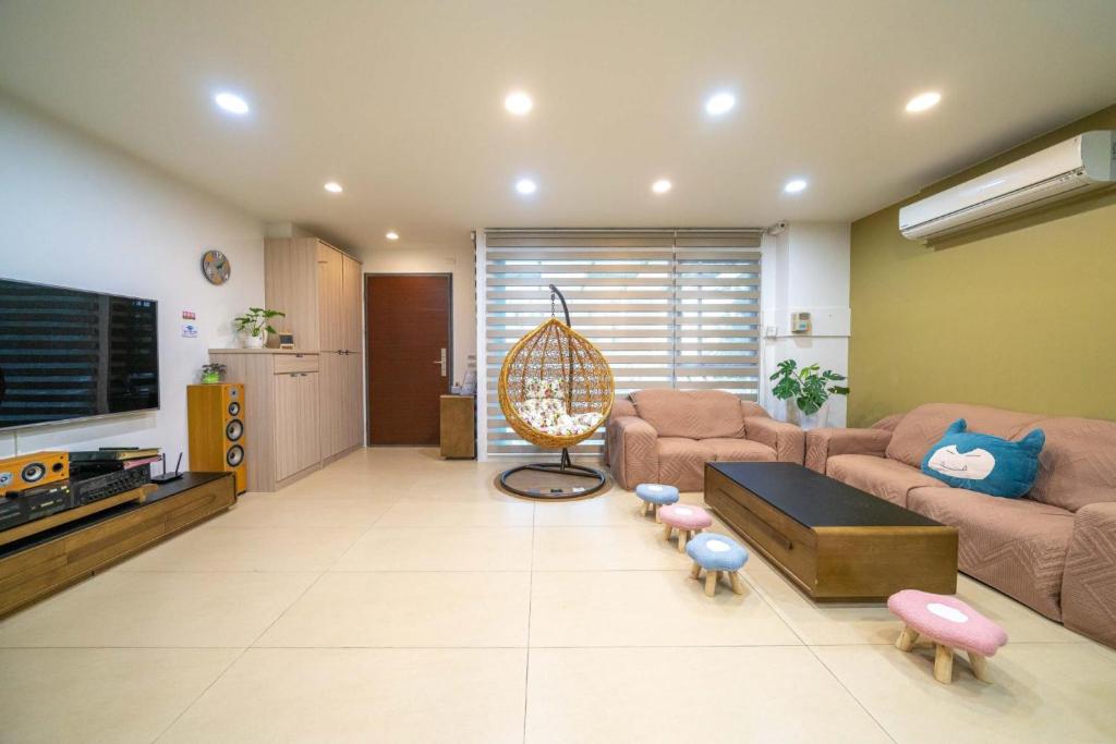 Luodong warm house