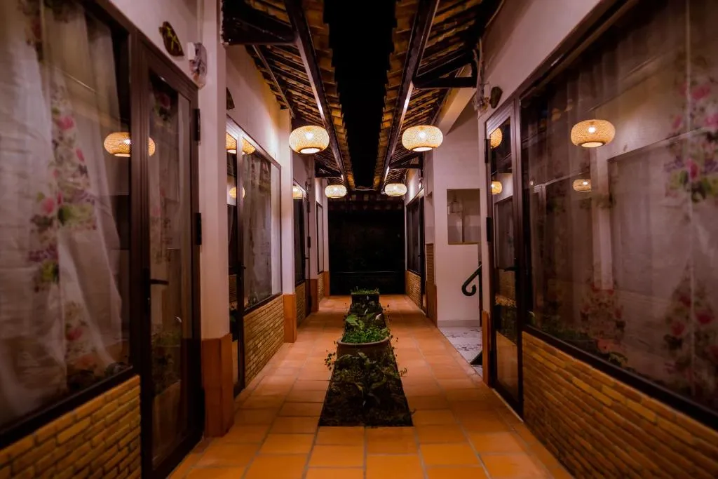 Bình An Village, hotel in Vĩnh Long