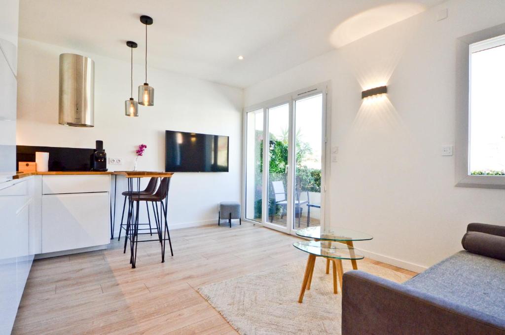 Le Flore SCLS - Wifi, Clim, Terrasse - 3