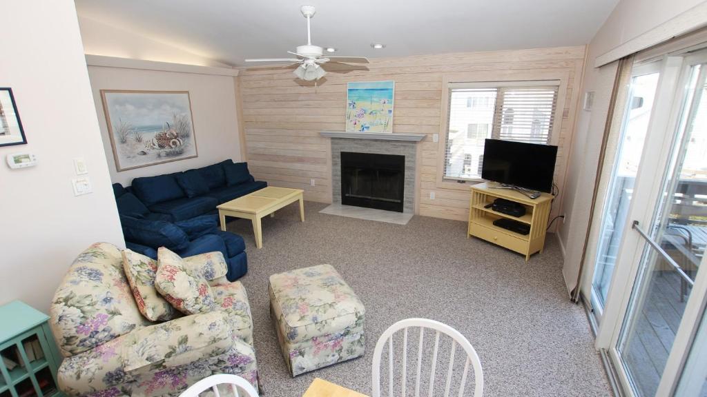 Oceanside, close to beach, Community Pools, Community Tennis, 643, Ocean Dream, Corolla