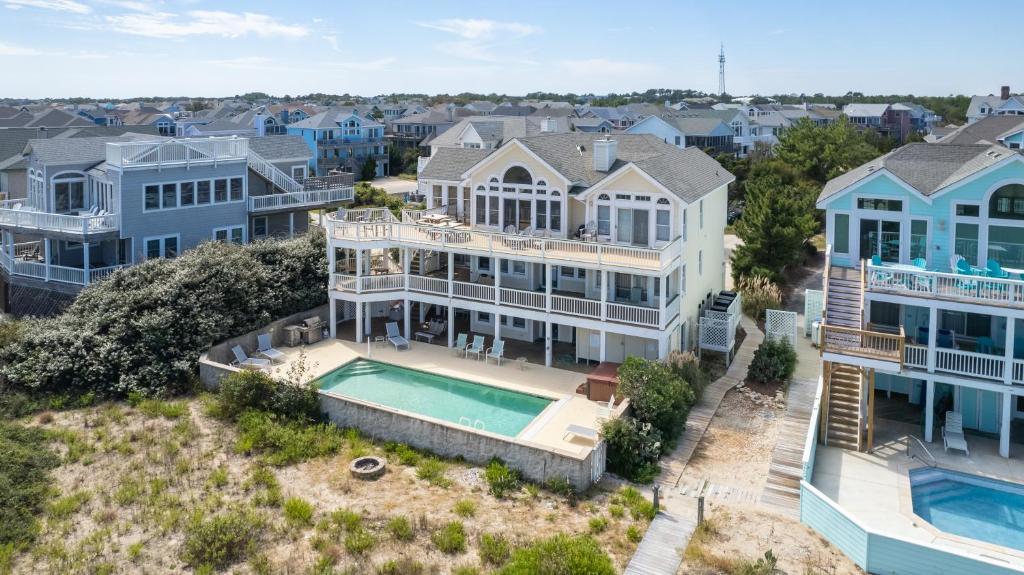 OCEANFRONT, Private Pool, Ocean Views, Shared Beach Walkway, BU10, Summer Paradise, Corolla