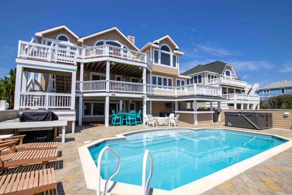 OCEANFRONT, Ocean Views, Priv Pool, H Tub!, BU38, Chunk O Dune, Corolla