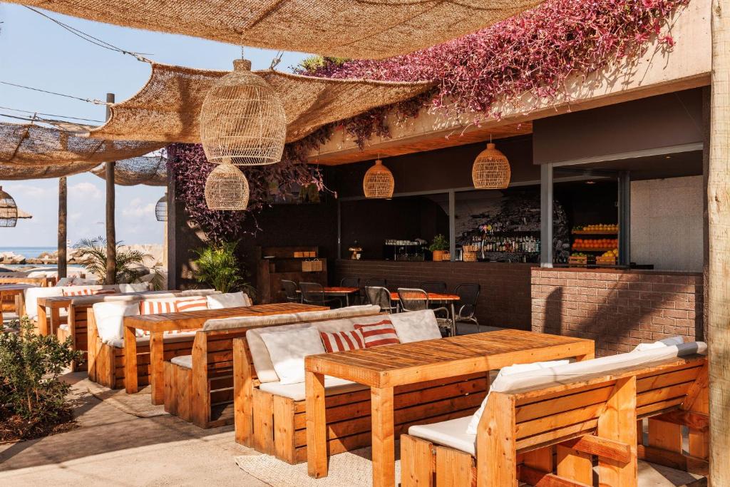 Bar/lounge