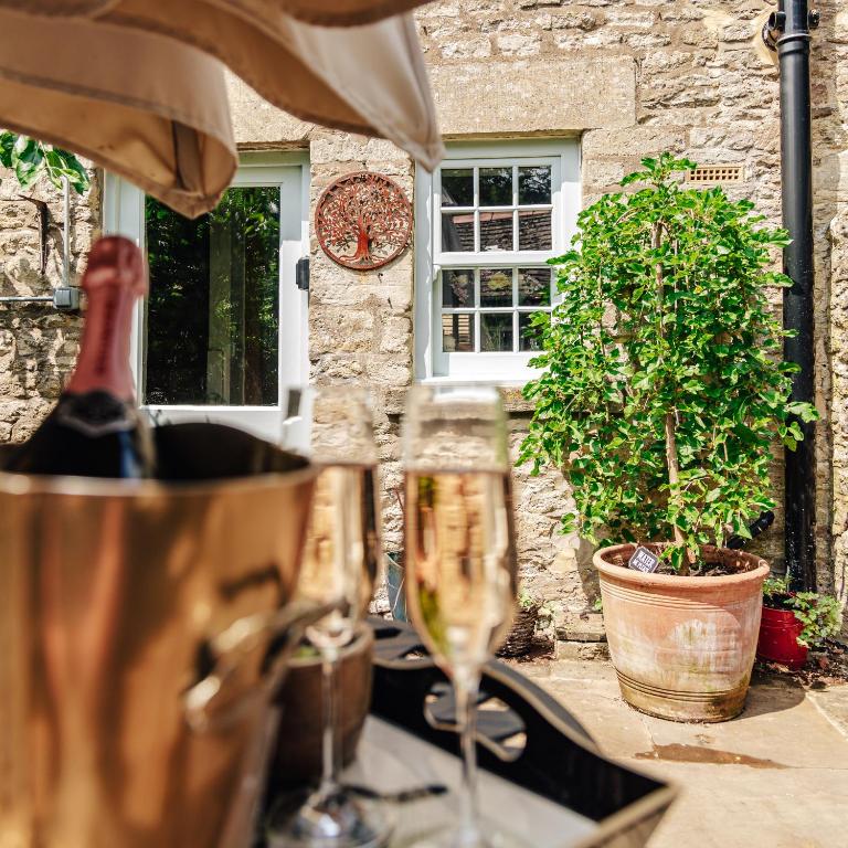 Stylish Cotswold Retreat photo 4