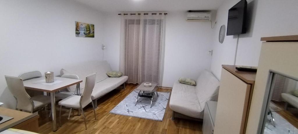 Studio Tomić - 1