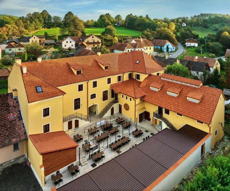 Pivovar Rožmberk，位于伏尔塔瓦河畔罗日姆贝克的酒店