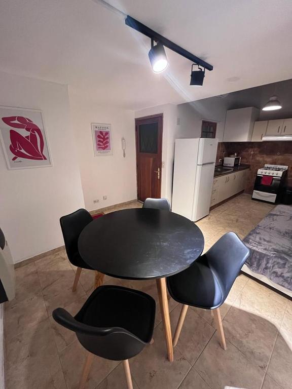 Departamento cerca del centro - Carhue - 3