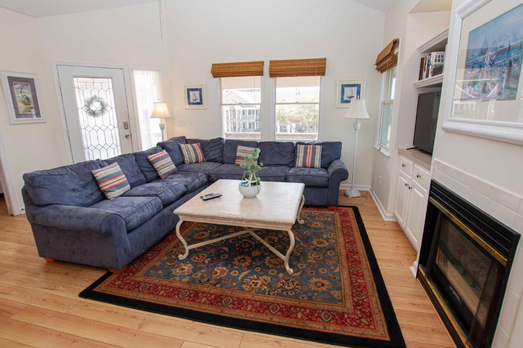 Oceanside, Community Pools, Community Seasonal Trolley, Community Tennis, M402, Bliss, Corolla