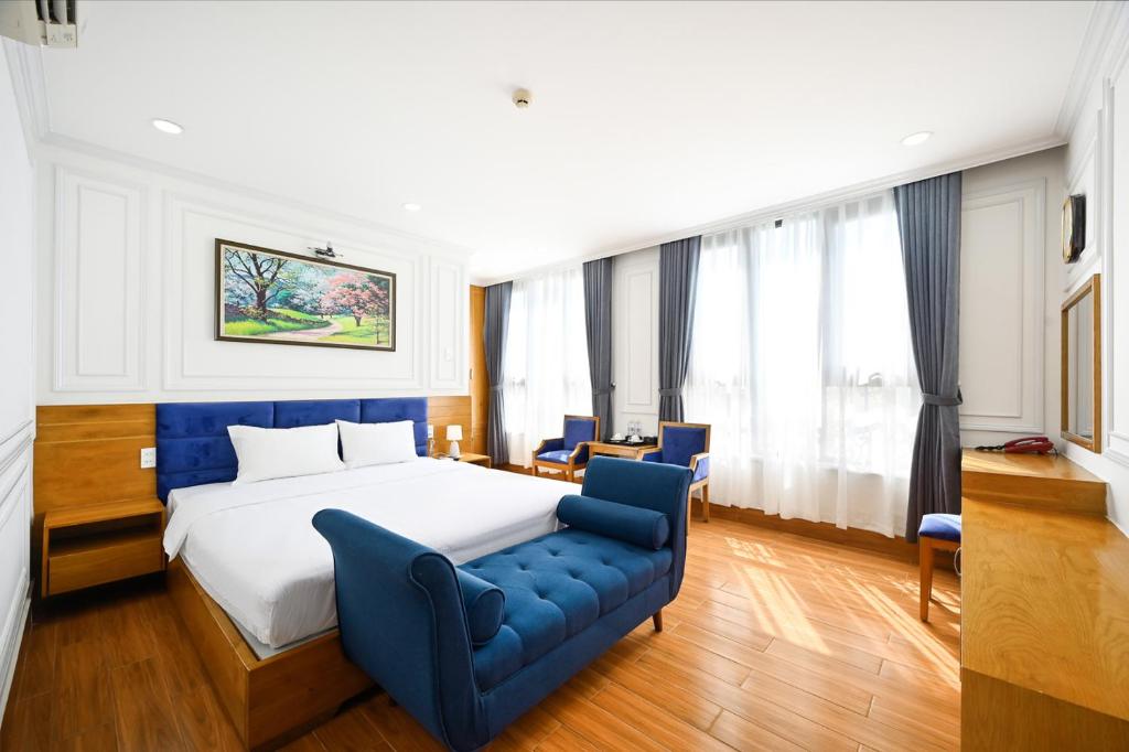 Vivian Hotel