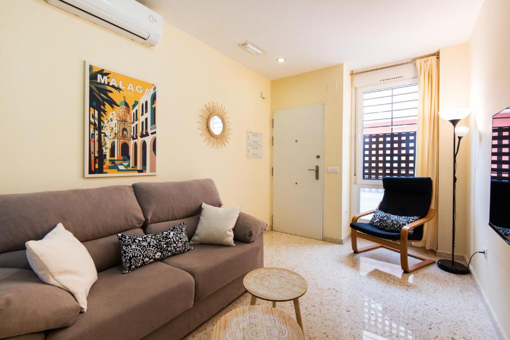 VICTORIA SQUARE- CENTER Apartment - 3
