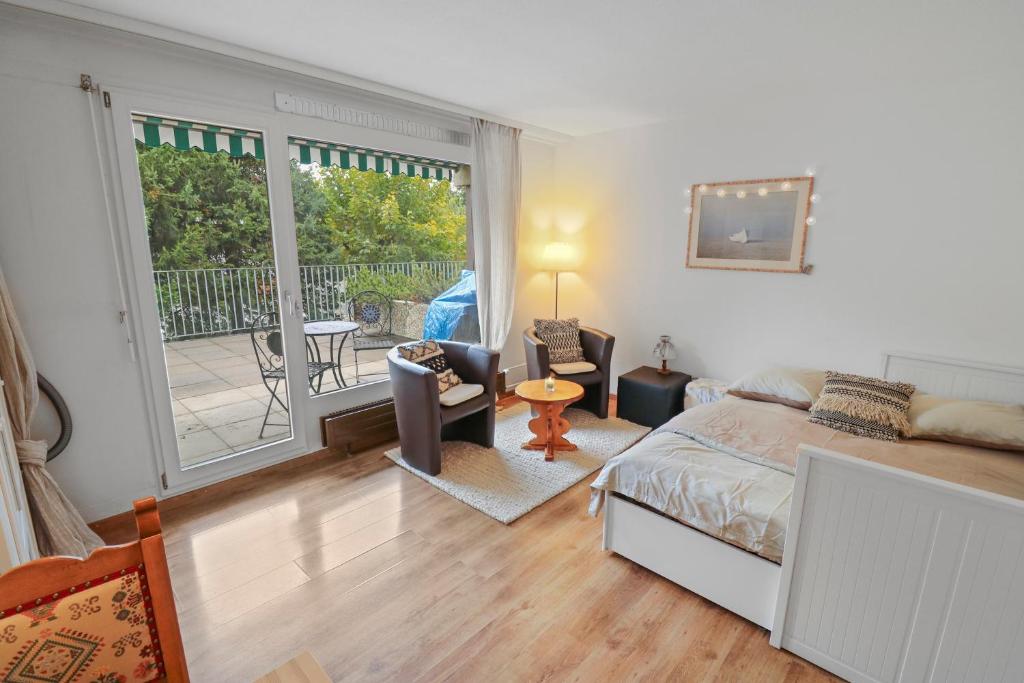 Charmant studio ouvert avec vue paisible, Crans-Montana