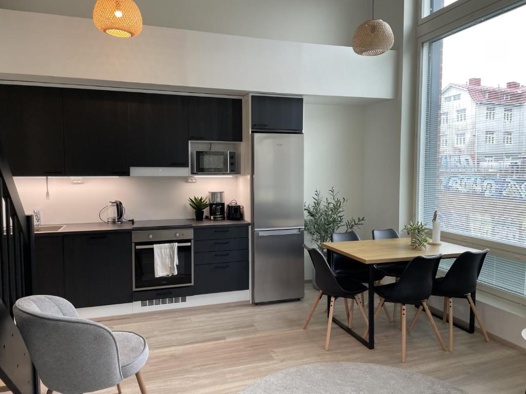 Cosy Loft apartment with glazed balcony, Tampere