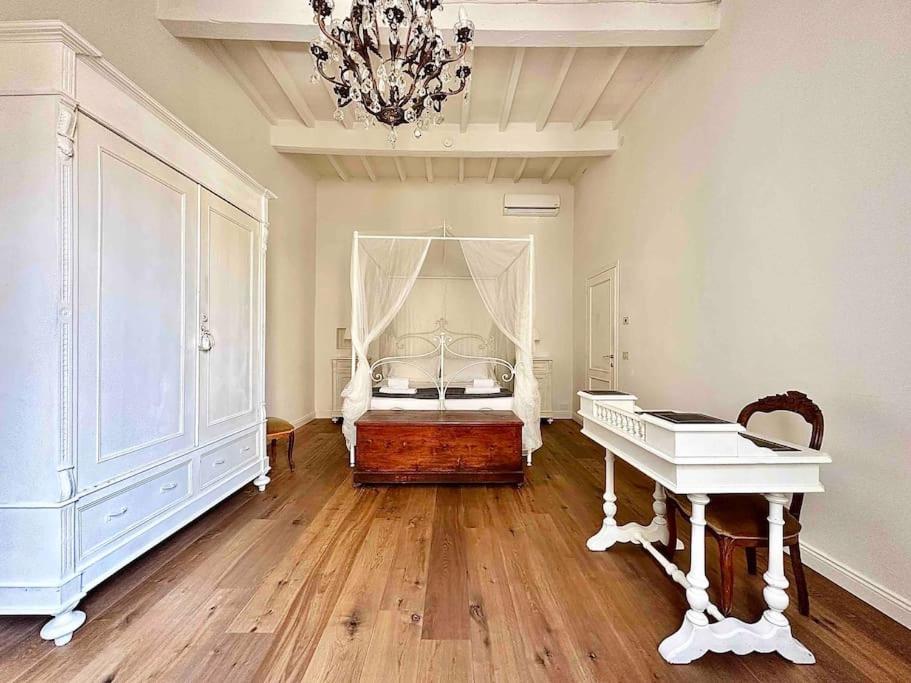 Luxury apartment close to S. Frediano – Victor - 4