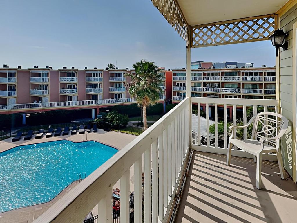 Victorian 3304 - Club Floyd, Galveston