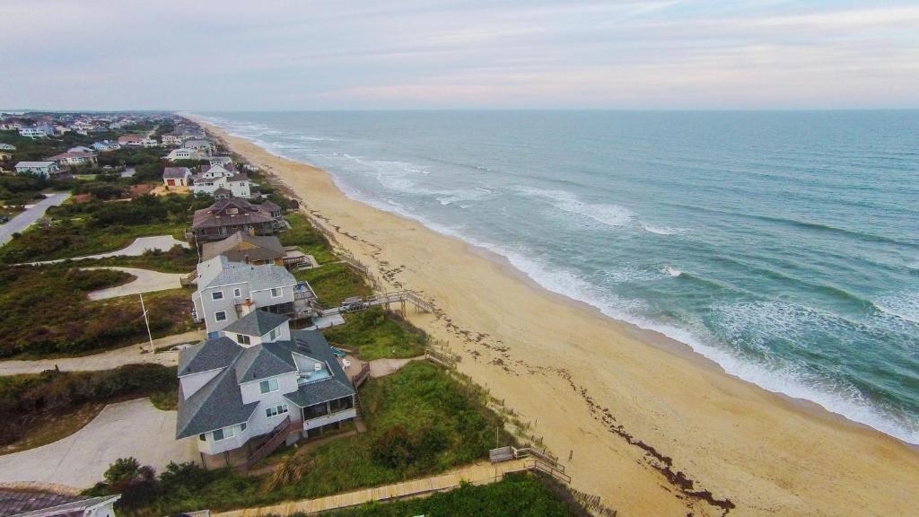 OCEANFRONT, Ocean views, beach walkway, screened porch, O3, Duckaway, Duck