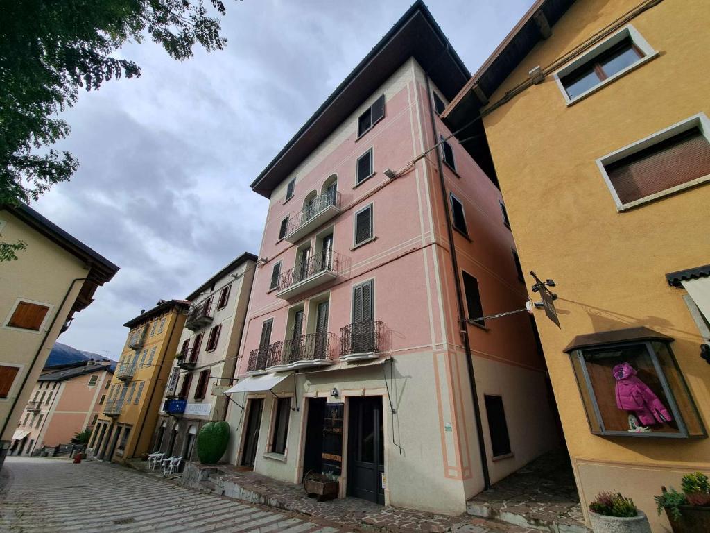 OLD VILLAGE Apartment, Ponte di Legno