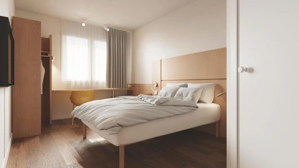 B&B HOTEL Kielce Centrum，位于凯尔采的酒店